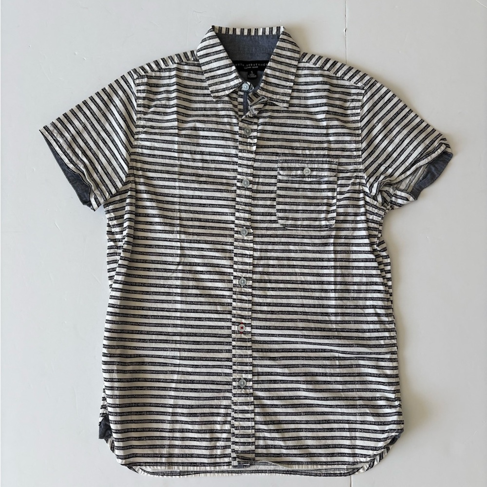 Truth Substance Men's Short Sleeve Striped Button-Up Shirt - Black & White Small